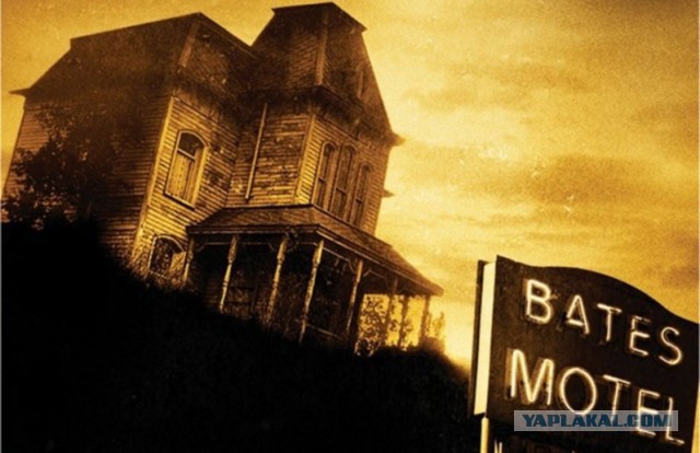 Подборка самых пугающих домов в фильмах ужасов.