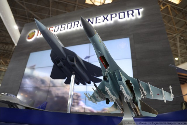 Аэро Индия-2021 проходит в Бангалоре