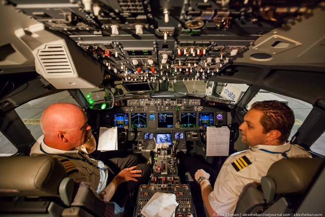 Бюджетный путь в Дубай, Азию и на... Мальдивы!