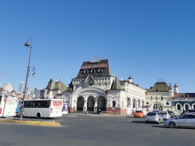 Прожил во Владивостоке без малого шестьдесят лет.