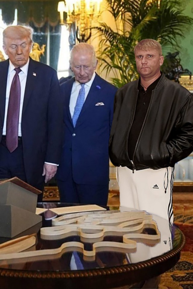 Дональд и Мелания Трамп вчера покинули Великобританию