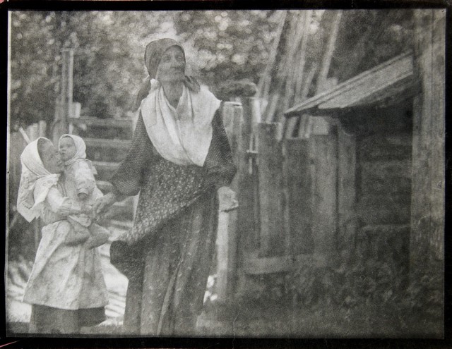Российская империя в фотографиях. Детство.