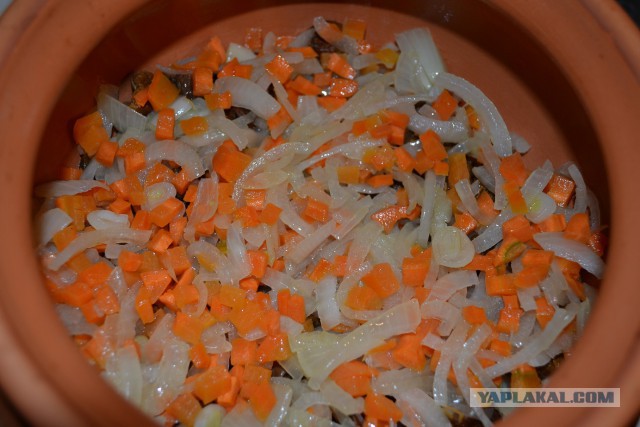Перловка с мясом и грибами