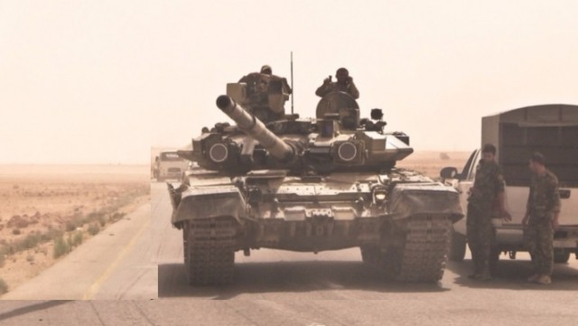 Террористы «Исламского государства» в ужасе: на Ракку пошли танки Т-90