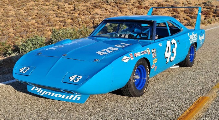 Американцы - 14. Коллекция Ронни Рэйнса. Красивых автофото пост