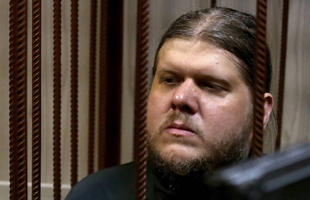 "Потрачу все силы, чтобы найти, кто это выложил": Сын Никаса Сафронова грозит автору видео его "туалетного конфуза"