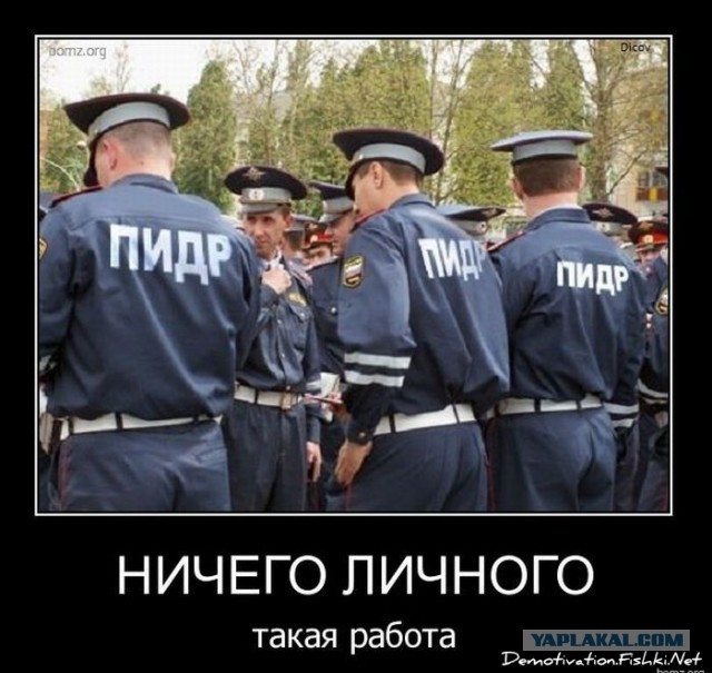 В Татарстане молодого человека без маски вывели из автобуса и заковали в наручники