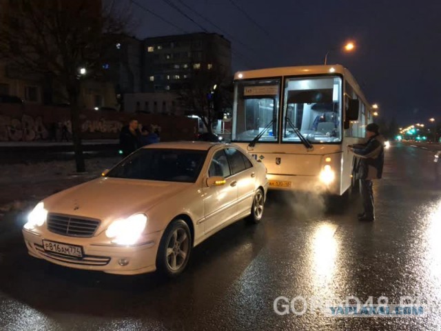 Никогда не учите водителей автобусов. Липецк