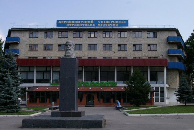 Студентам в общежитии брянского университета на один день запретили пользоваться фонариками
