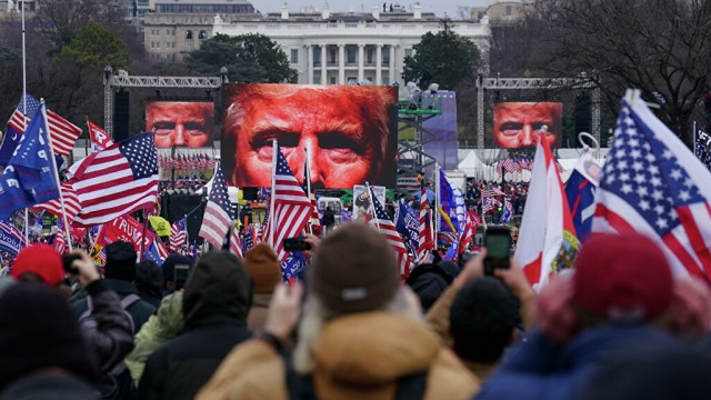 Сенат США оправдал Трампа на процессе по импичменту