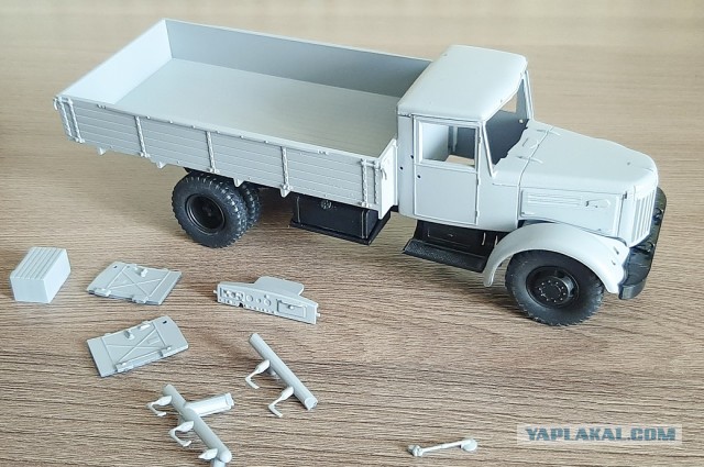 МАЗ-200 в масштабе 1:43