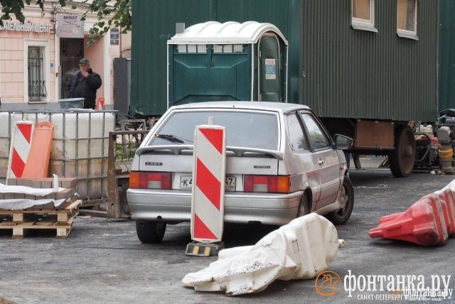 Бунт против тарифов на парковку от силовиков и штатских фиксирует «Фонтанка»