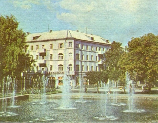 Фотохроника "загнивающего совка". Часть 12