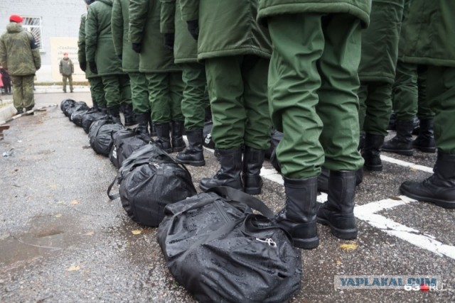 В Госдуму законопроект о призыве на военную службу тех, кого привлекли к ответственности за участие в незаконных акциях