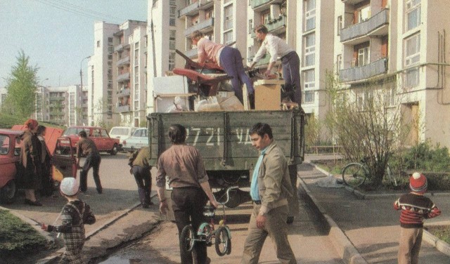Фотографии из времен, когда ты верил в светлое будущее!