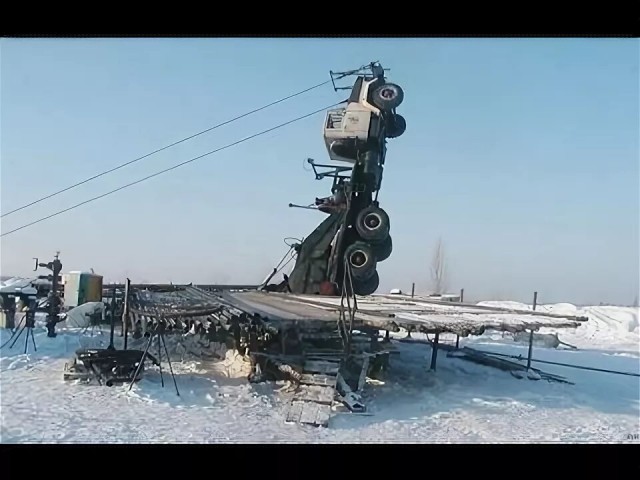 Не довезли нефтяную вышку