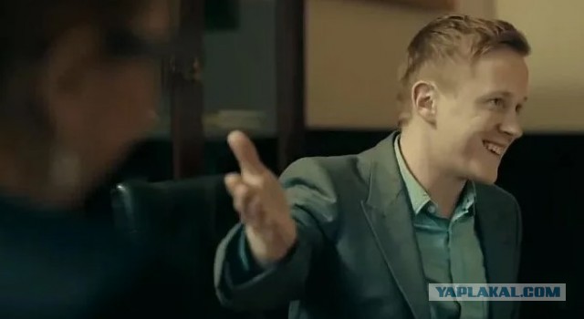 Разборки в СПб между пешеходом и доставщиком