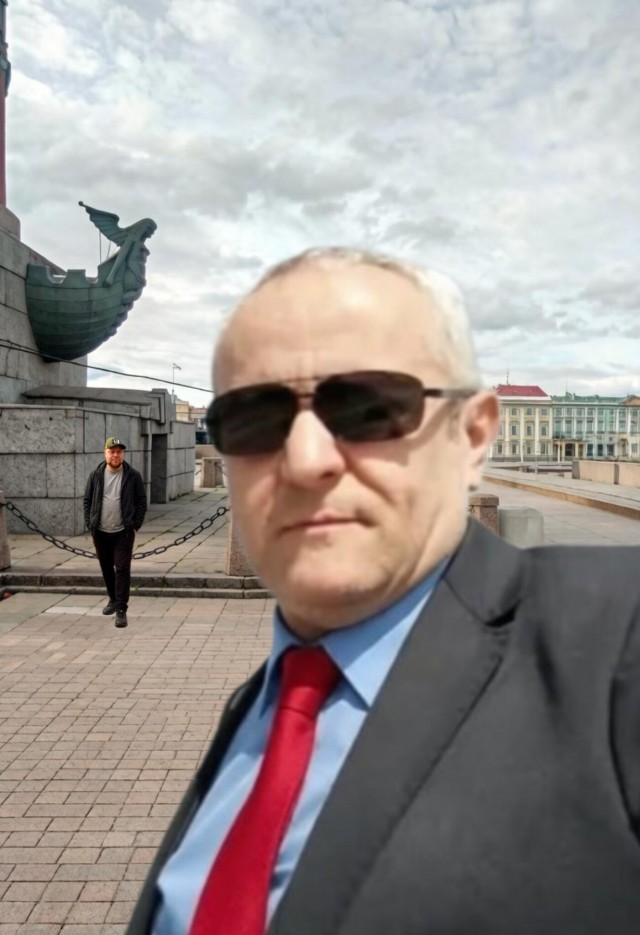 Помогите пожалуйста.