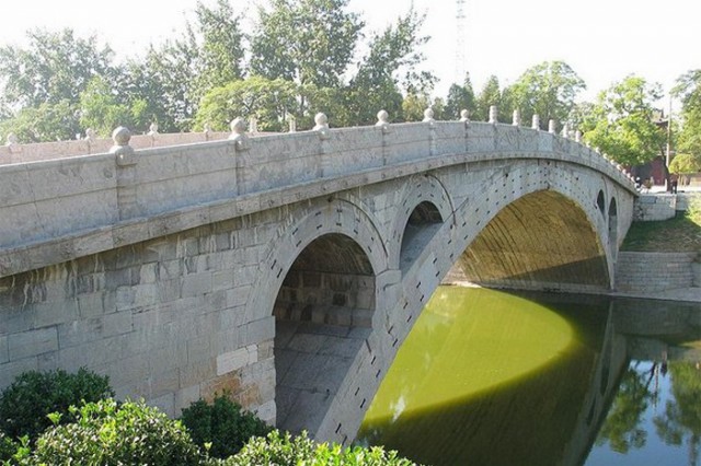 10 мостов, которые были построены тысячелетия назад, но используются до сих пор