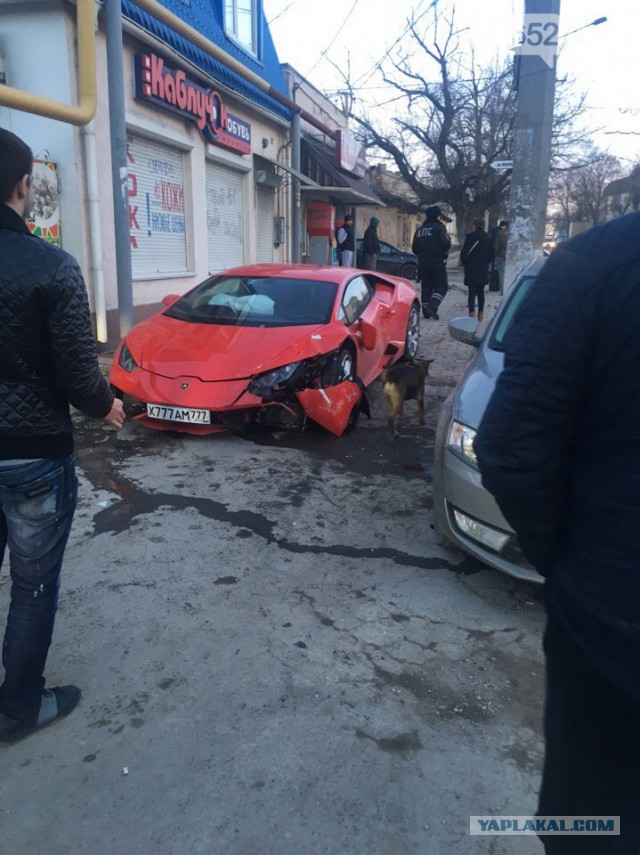 Lamborghini разбилась о Matiz в Симферополе