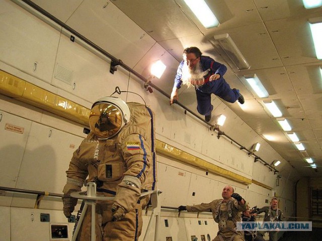 Духовник «Роскосмоса» освятил ракету «Союз» для запуска экипажа МКС 