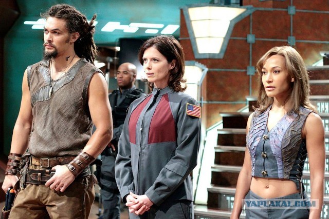 Американский банк показал в рекламе лысого дрища Джейсона Момоа