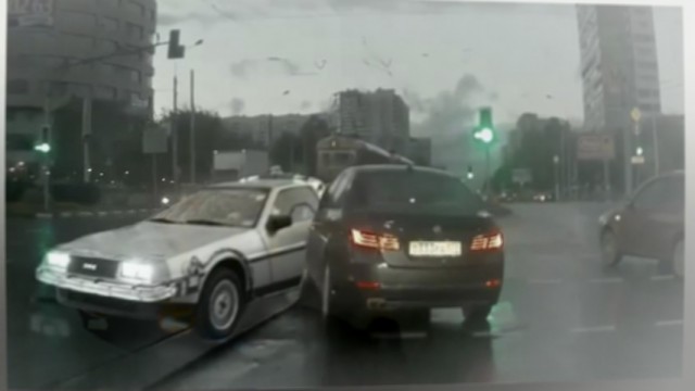 Глюк в Матрице : мяч из ниоткуда