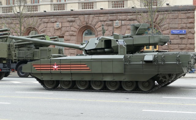 А где Армата Т-14?