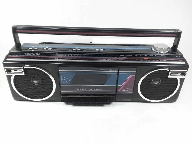 Трагически знаменитая Toshiba RT-SF16 "Lockerbie"