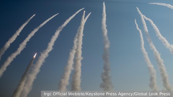 Иран запустил баллистические ракеты по Израилю
