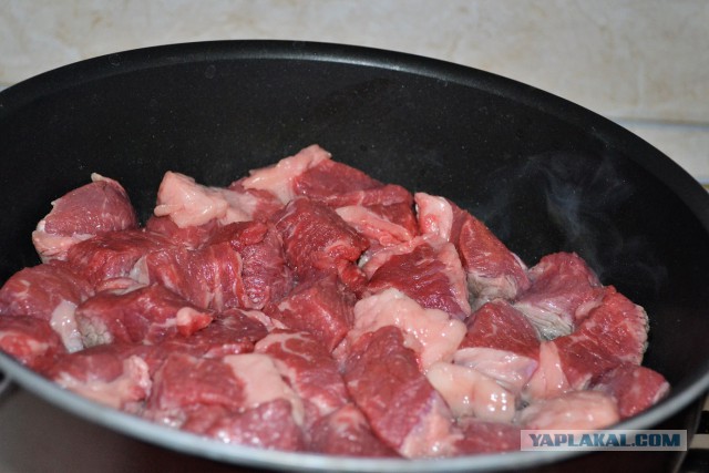 Говядина в сливках и картофельный пирог
