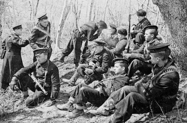 «Непокоренный»-моряк, всю войну прошагавший по земле