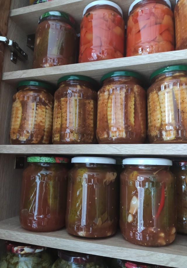 Кабачки маринованные с острым кетчупом