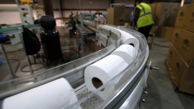 Крупный производитель туалетной бумаги в Германии объявил о банкротстве