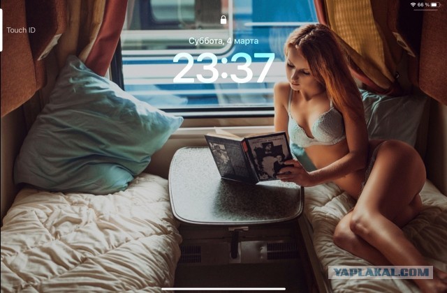 У кого какие обои на телефоне