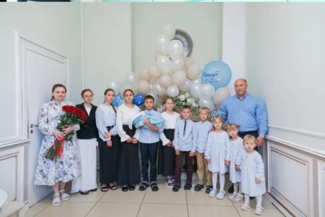 Жительница Подмосковья в 36 лет родила 11-го ребенка