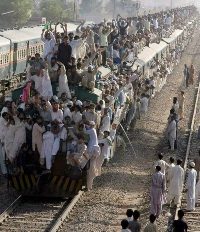 Индийские пляски на Красной площпди