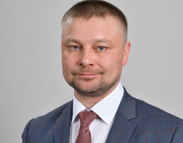 Видимо на посевную спешил