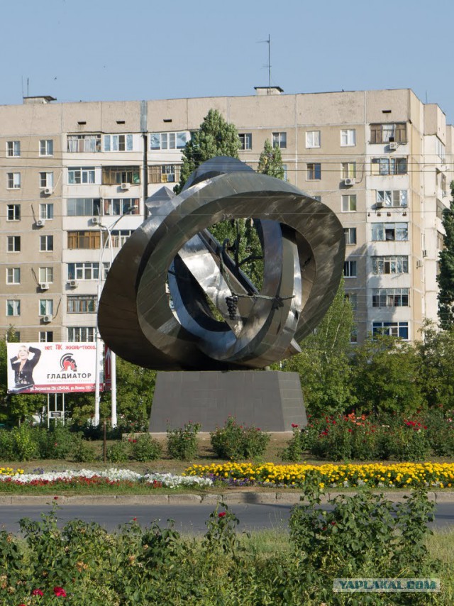 Памятники, которые иначе воспринимаются народом