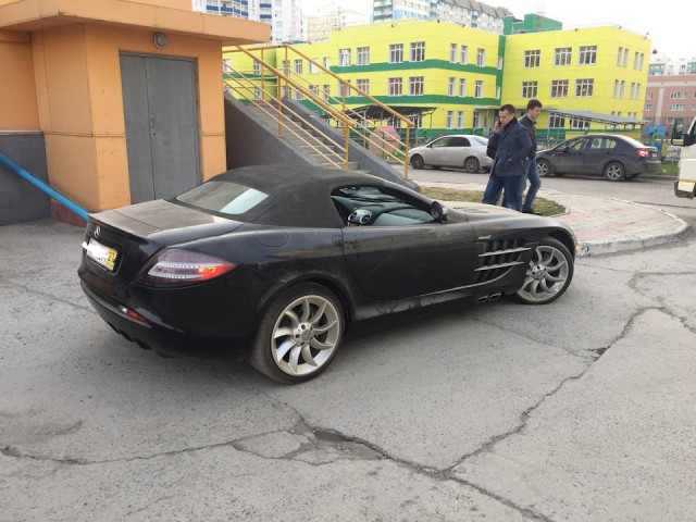 В подземном паркинге Новосибирска обнаружили новый Mercedes-McLaren SLR, простоявший там три года