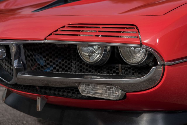 Alfa Romeo Montreal. "Ferrari для бедных". Красивых автофото пост