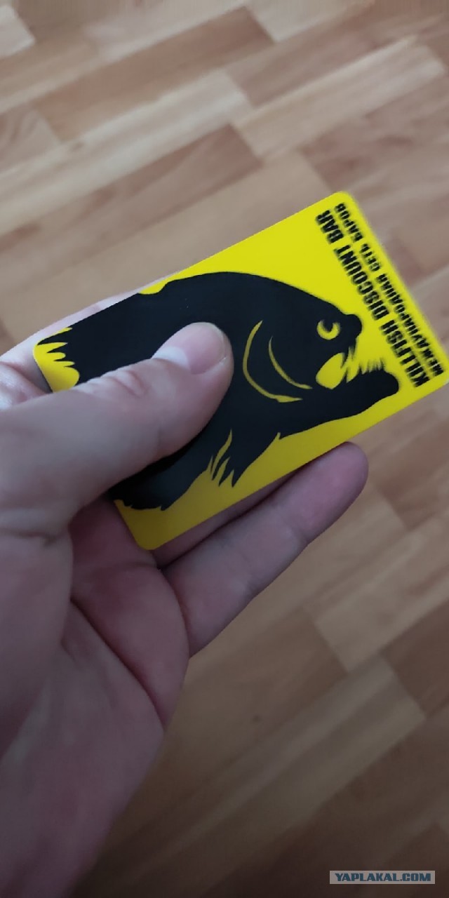 На бармена из московского бара возбудили дело за удар пивной кегой по голове посетителя