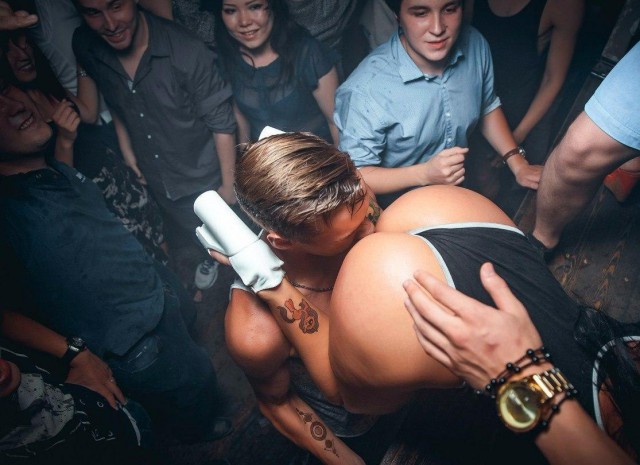 Ужасы и приколы из соцсетей 18+