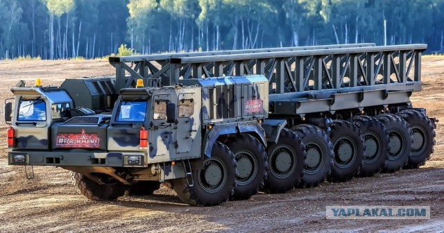 Schnibbelmobil — немецкий "крокодил" для перевозки негабаритных грузов