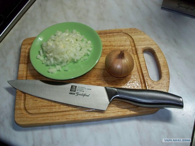 Горшочки со свининой по-холостяцки