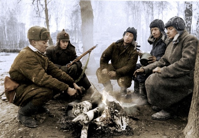 Фотографии связанных с историей Красной и Советской Армии.