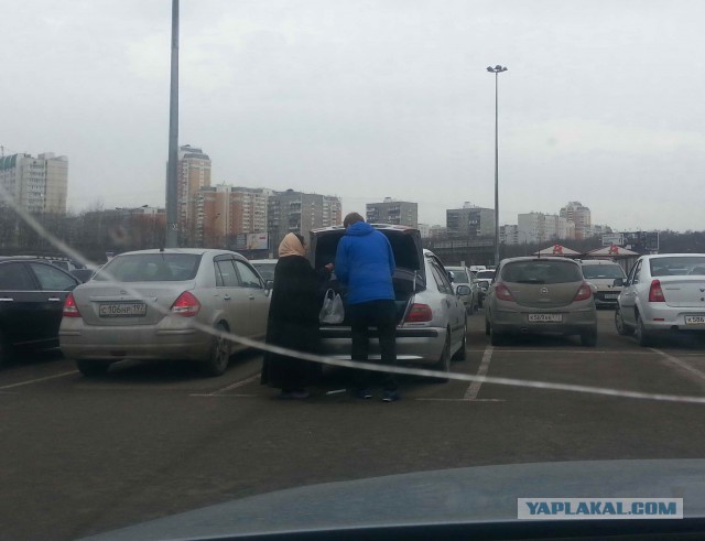 Мошенники в центре Москвы напали на женщину