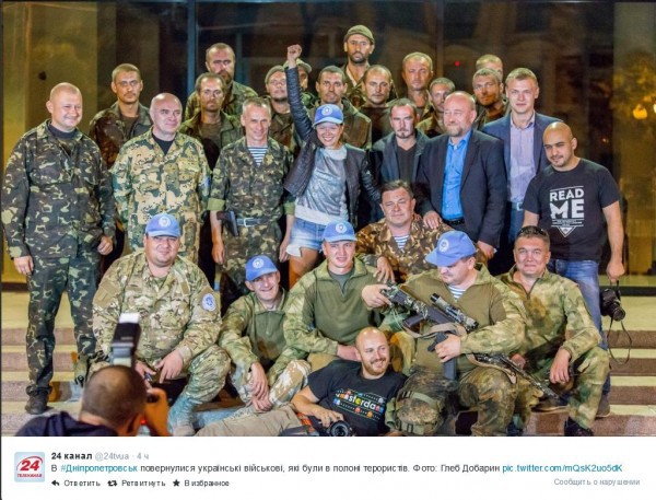 Угадайте по фото, кто был в плену, а кто пиарится