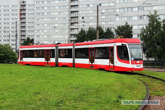 Кличко презентовал трамвай с WI-FI и USB