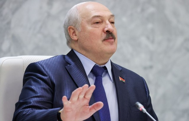 Лукашенко запретил повышение цен в Белоруссии